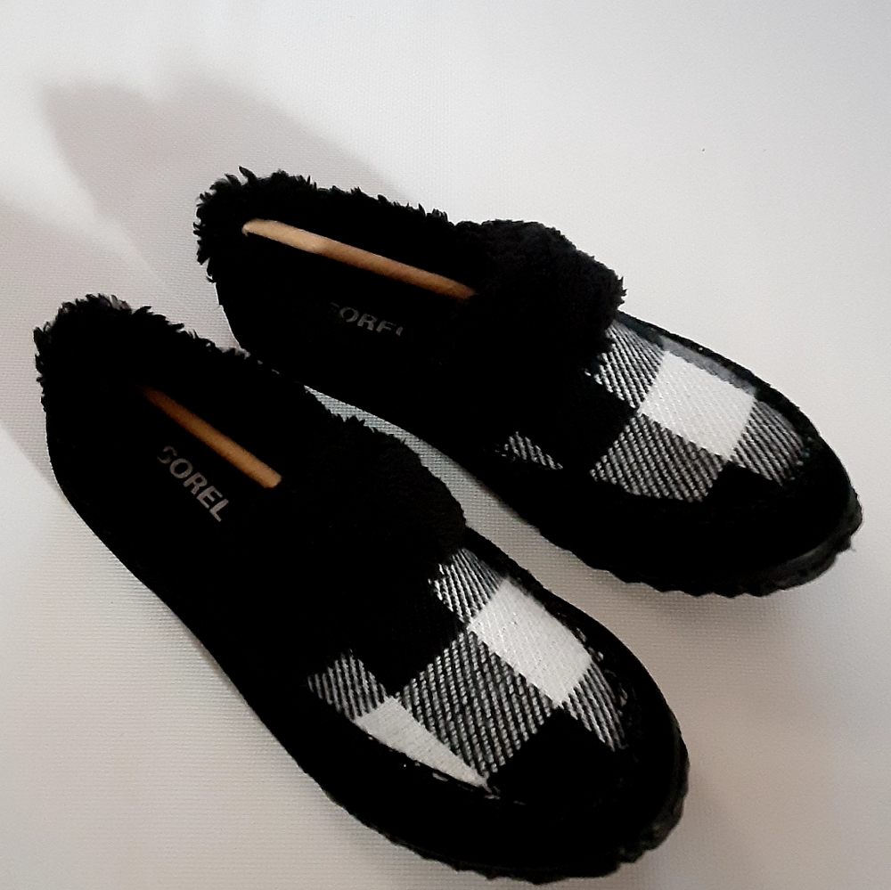Womens out n about slide sorel black new size 5.5